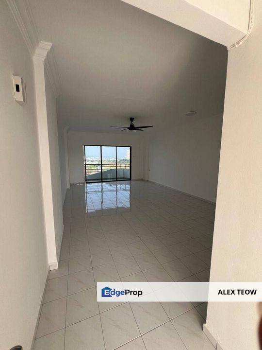 Seri Mutiara Apartment For Sale/ 3R 2B/ 1324sqft/ Full Loan/ Cash Out/ Seri Alam/ Masai, Johor, Masai