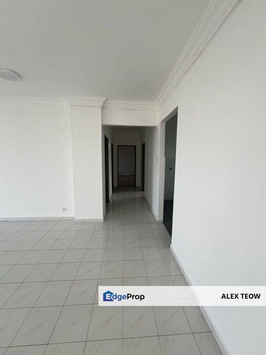 Seri Mutiara Apartment For Sale/ 3R 2B/ 1324sqft/ Full Loan/ Cash Out/ Seri Alam/ Masai, Johor, Masai