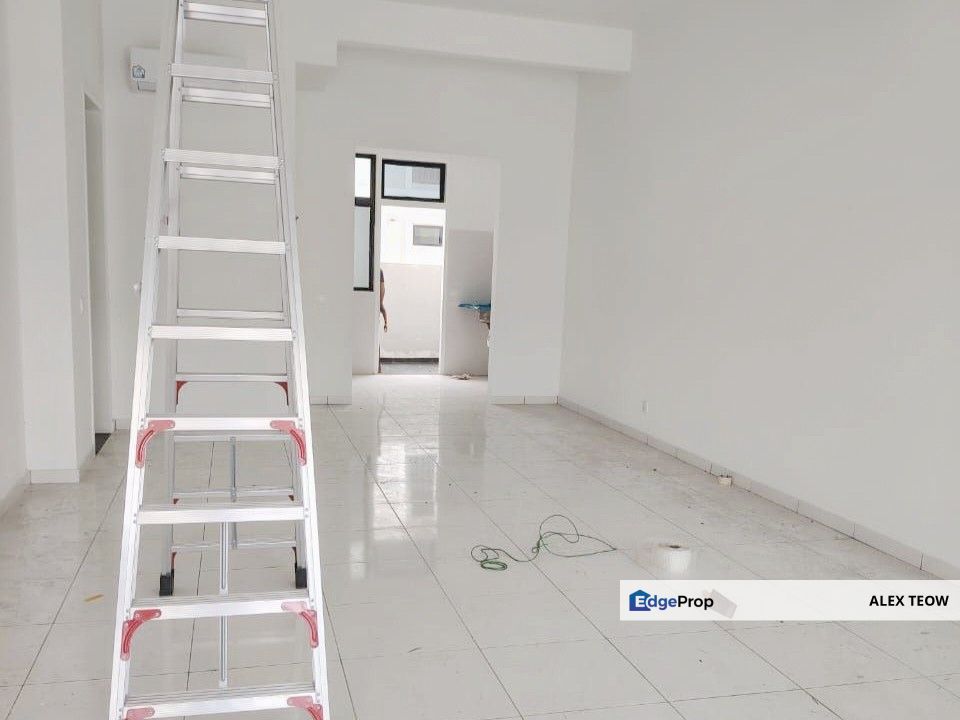 Eco Tropics Greensgate Double Storey Terrance For Sale/ Full Loan/ Cash Out/ Kota Masai/ Pasir Gudan, Johor, Masai