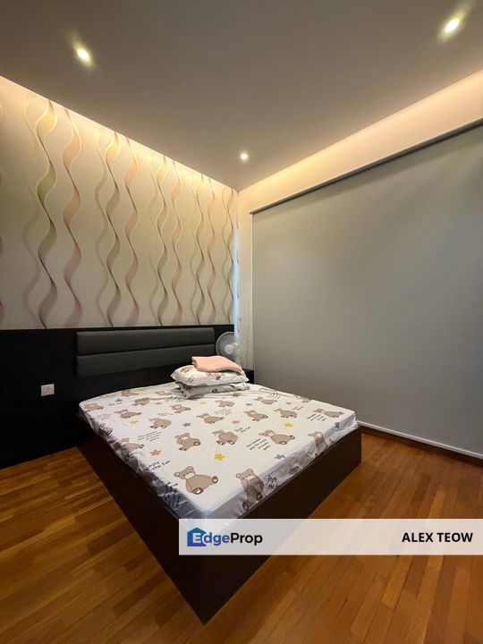 Cresent Bay Suites Apartment For Sale/ 3R 2B/ 1000sqft/ Bayu Puteri/ Permas Jaya, Johor, Johor Bahru