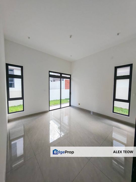 Uda Heights Double Storey Semi-D For Sale/ Uda Utama, Johor, Skudai