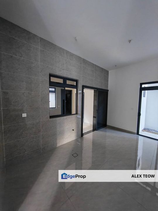 Uda Heights Double Storey Semi-D For Sale/ Uda Utama, Johor, Skudai