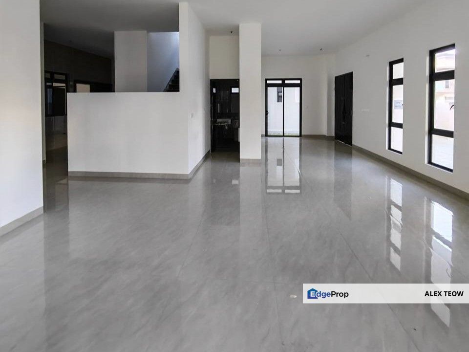 Uda Heights Double Storey Semi-D For Sale/ Uda Utama, Johor, Skudai