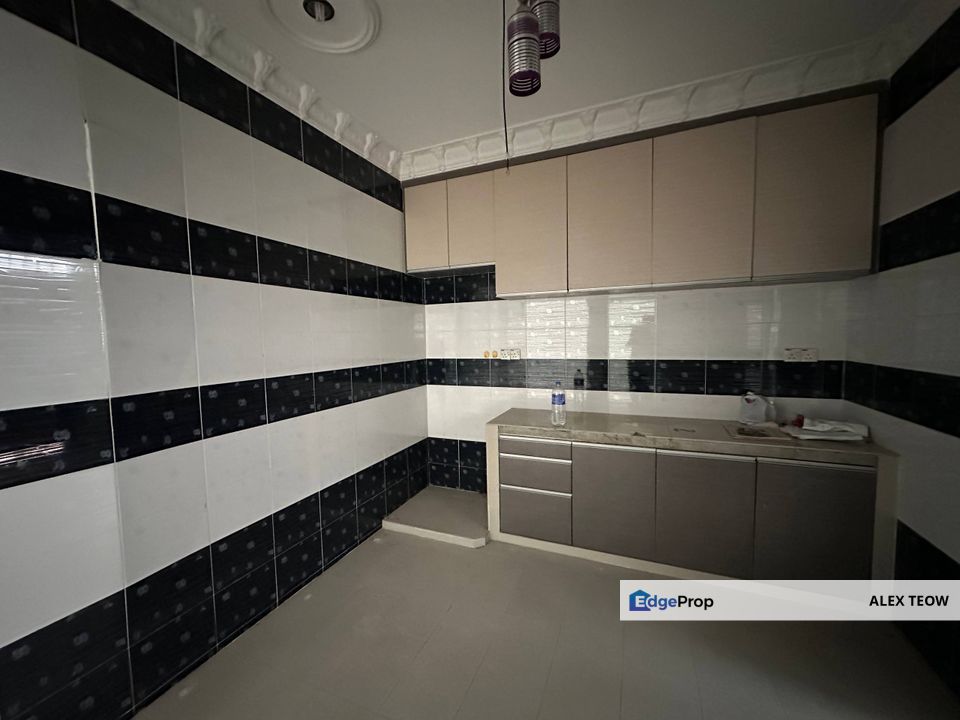 Taman Pulai Utama Double Storey Terrance For Sale/ Skudai, Johor, Skudai