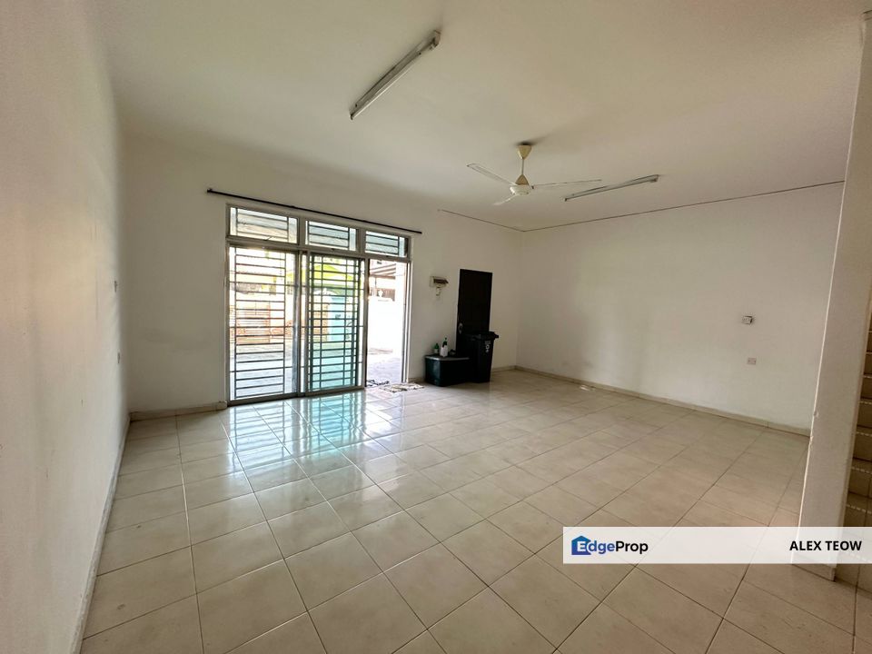 Taman Pulai Utama Double Storey Terrance For Sale/ Skudai, Johor, Skudai
