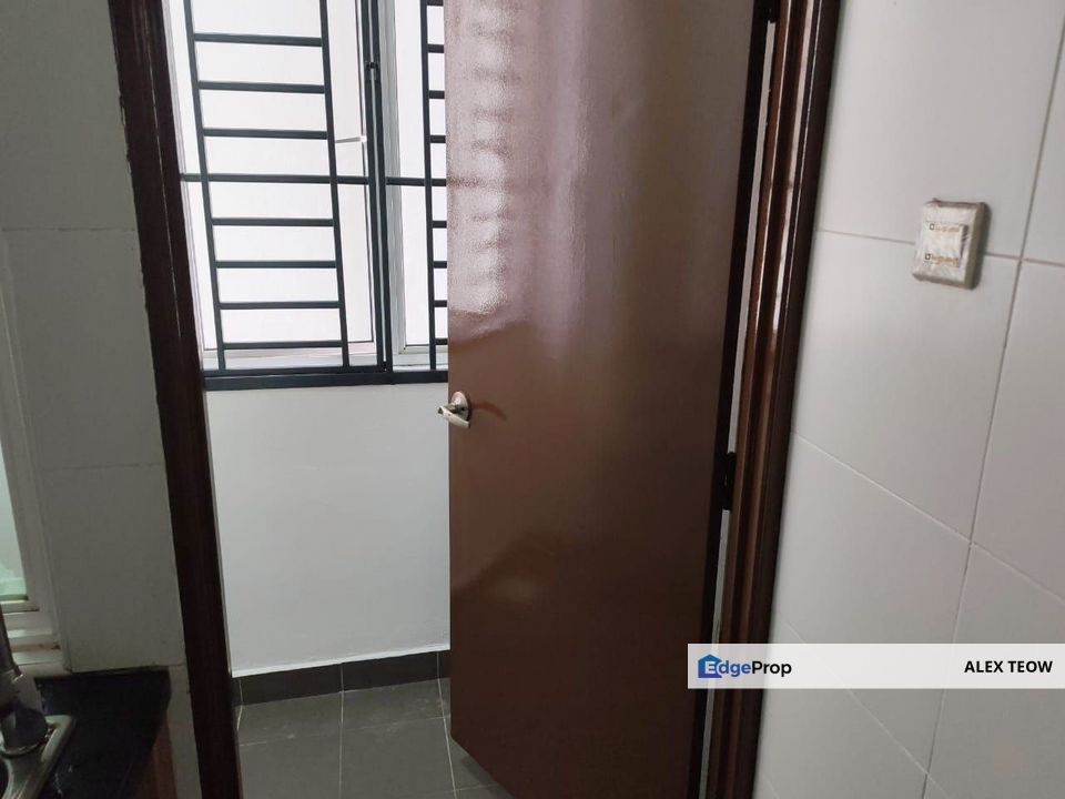 M Condominium Apartment For Sale/ Full Loan/ 3R 2B/ 1068sqft/ Larkin, Johor, Johor Bahru