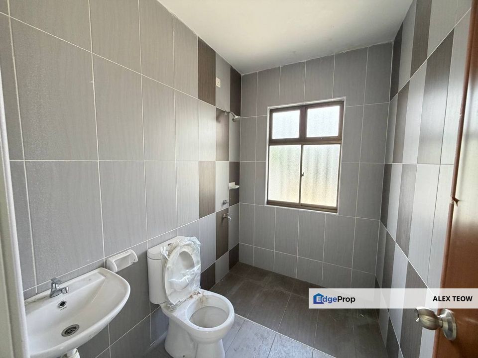 Lily 2 @ Bestari Indah Double Storey Terrance For Sale/ Ulu Tiram, Johor, Ulu Tiram