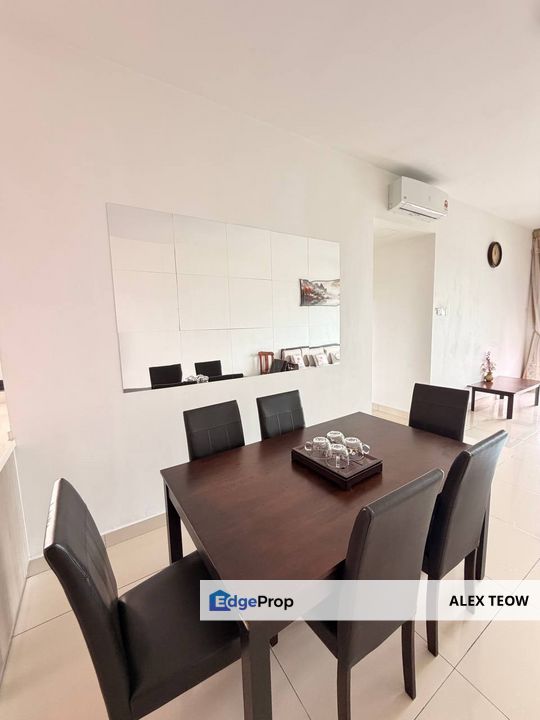 The Raffles Suites Apartment For Sale/ 3R 2B/ 1068sqft/ Uda Utama, Johor, Skudai