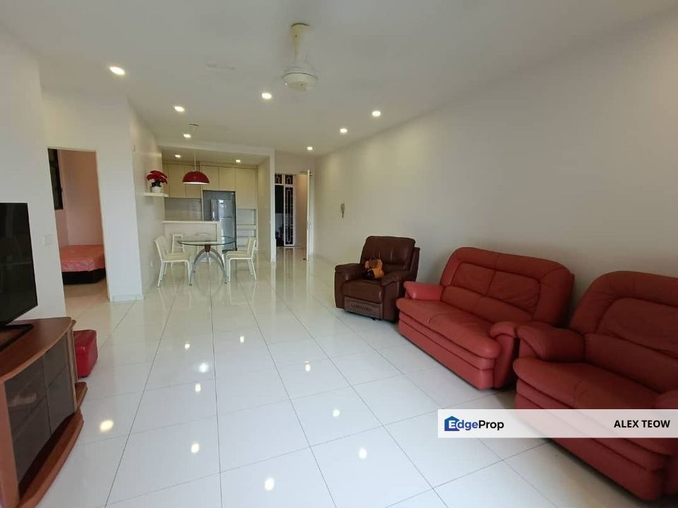 Sky Loft Apartment For Sale/ 2+1R 2B/ 1214sqft/ Bukit Indah/ Iskandar Puteri, Johor, Johor Bahru