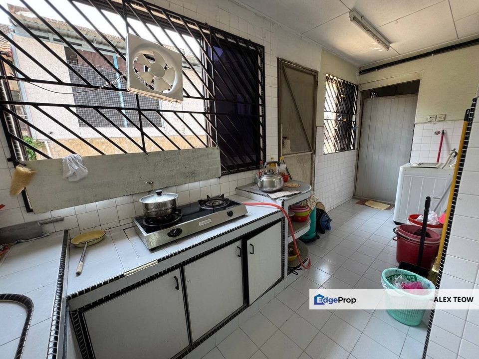 Taman Sri Pulai Single Storey Terrance For Sale/ Skudai, Johor, Skudai