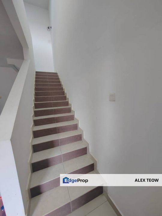 Taman Nusantara Prima Double Storey Cluster House For Sale/ Gelang Patah, Johor, Gelang Patah