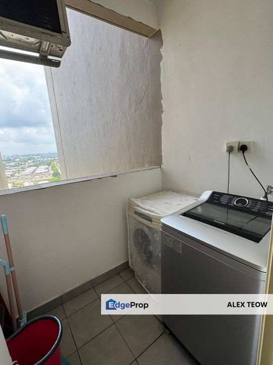 Austin Suites Apartment For Sale/ 2R 2B/ 906sqft/ Mount Austin, Johor, Johor Bahru