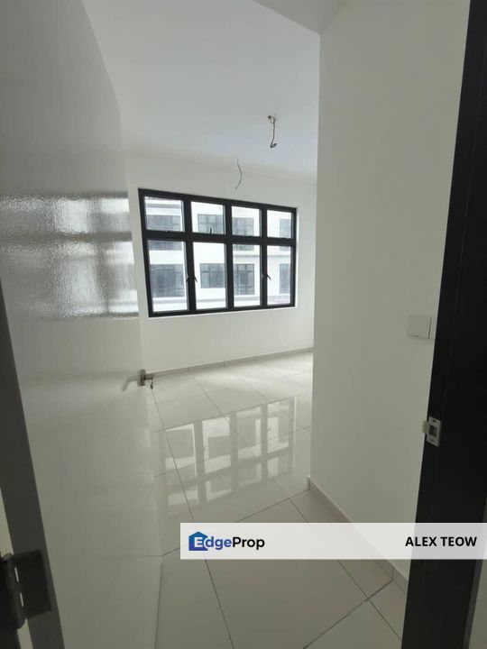 Space residency Apartment For Sale/ 1+1R 2B/ 645sqft/ Taman Abad/ Johor Bahru, Johor, Johor Bahru