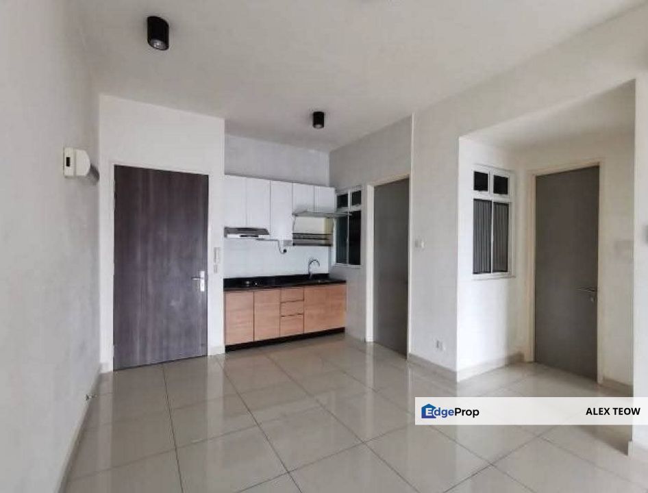 Sky Suites @ Meldrum Hill Apartment For Sale/ 1R 1B/ 581sqft/ Johor Bahru, Johor, Johor Bahru