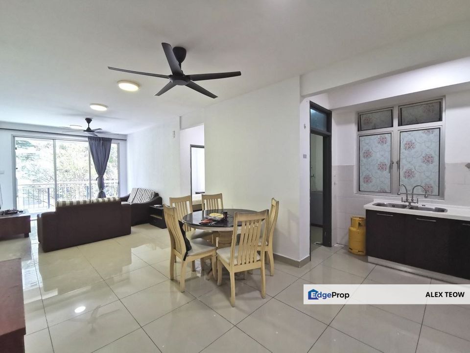 D'ambience residence Apartment For Sale/ 3R 2B/ 1114sqft/ Permas Jaya, Johor, Permas Jaya/Senibong