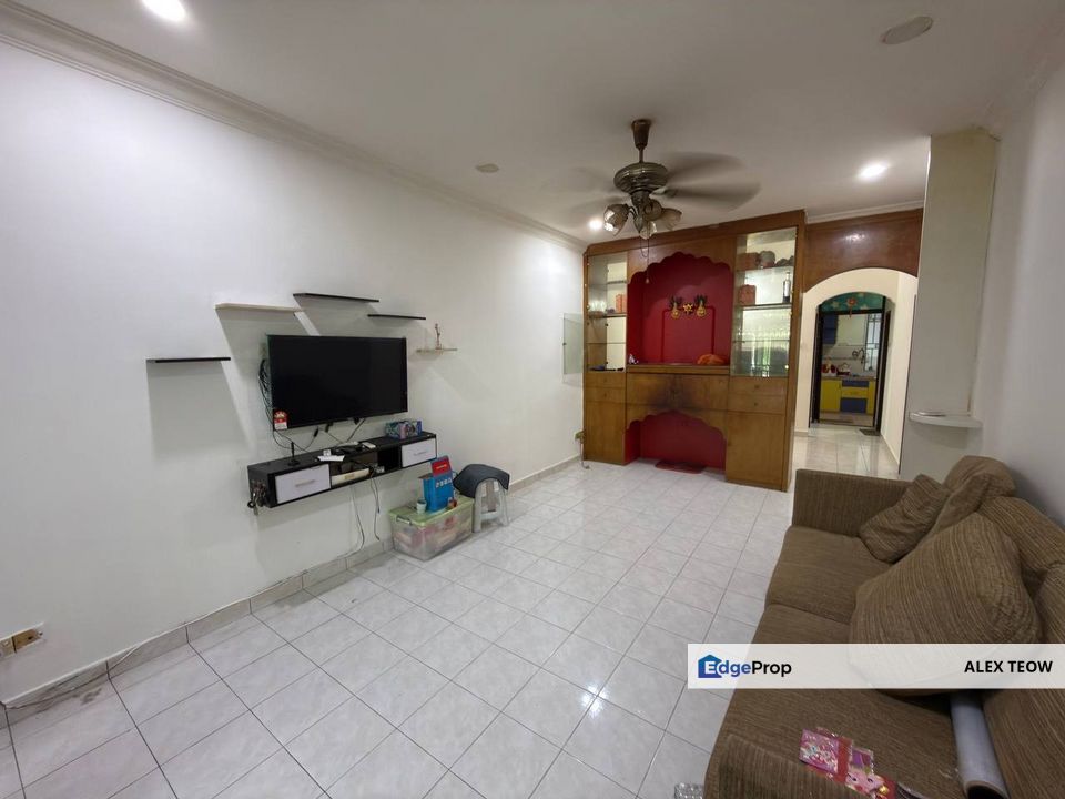 Taman Puteri Wangsa Jalan Keris Single Storey Terrance For Sale/ Ulu Tiram, Johor, Ulu Tiram