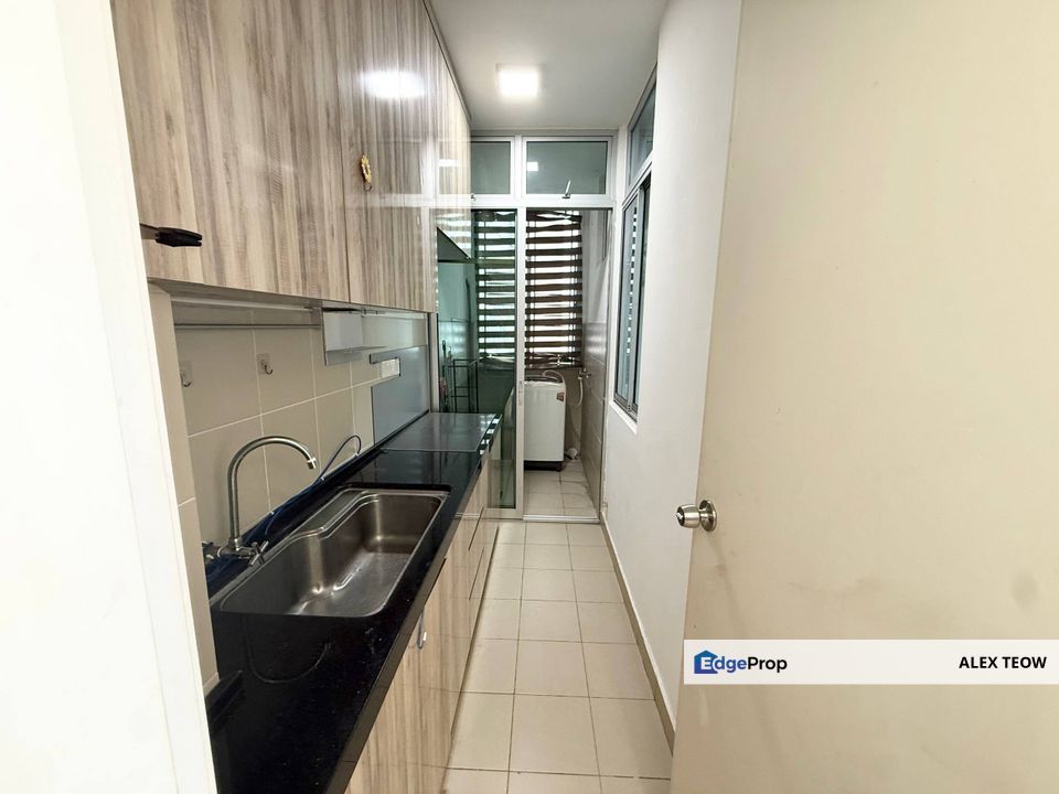 D'rich Exercise Suites Apartment For Sale/ Full Loan/ 3R 2B/ 904sqft/ Iskandar Puteri, Johor, Johor Bahru