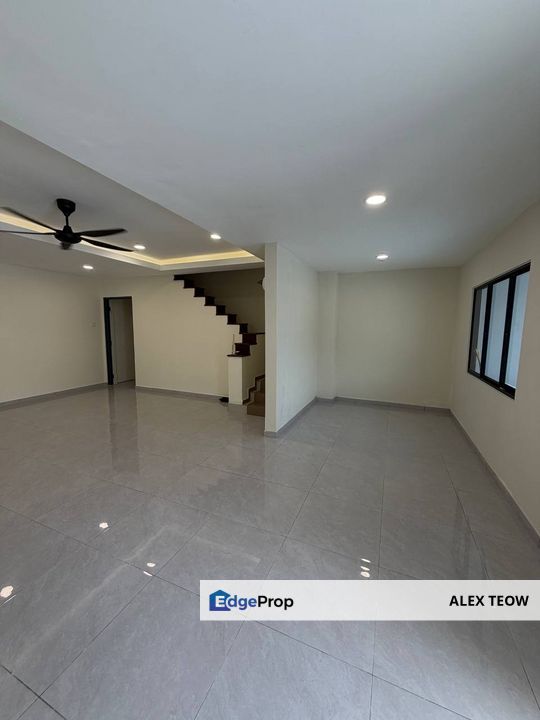 Taman Skudai Baru Jalan Hang Kasturi Double Storey Terrance For Sale/ Skudai, Johor, Skudai