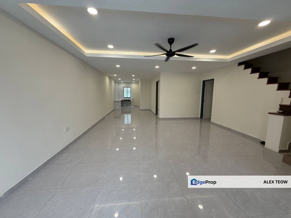 Taman Skudai Baru Jalan Hang Kasturi Double Storey Terrance For Sale/ Skudai, Johor, Skudai