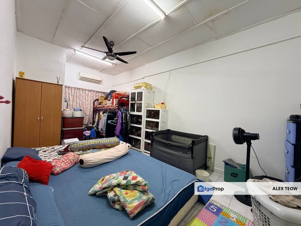 Taman Puteri Wangsa Jalan Keris Single Storey Terrance For Sale/ Full Loan Unit/ Ulu Tiram, Johor, Ulu Tiram