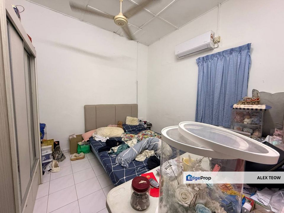 Taman Puteri Wangsa Jalan Keris Single Storey Terrance For Sale/ Full Loan Unit/ Ulu Tiram, Johor, Ulu Tiram