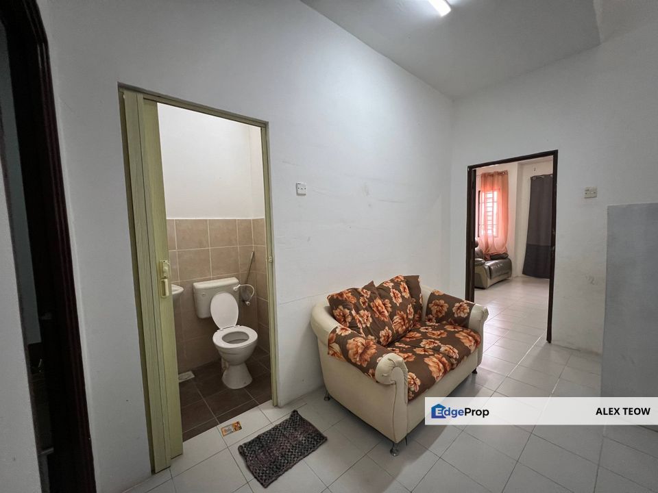 Taman Scientex Jalan Nuri Double Storey Terrance For Sale/ Pasir Gudang, Johor, Pasir Gudang