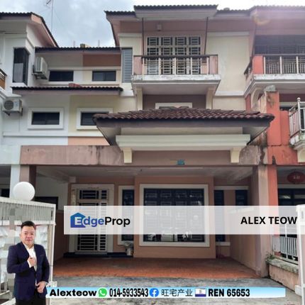 Bandar Putra @ Camar Three Storey Terrance Kulai, Johor, Kulai