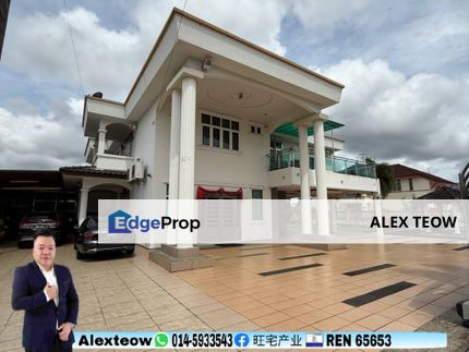 Taman Universiti Double Storey Bungalow House For Sale Skudai, Johor, Skudai