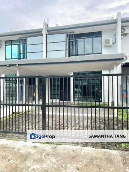 Unfurnished 2 Storey Terrace At Seri Alam For Rent, Johor, Masai