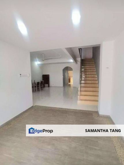 Fully Renovated Partial Furniture Double Storey Terrace At Taman Bukit Indah, Johor, Johor Bahru