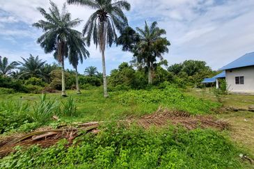 6,000 kaki.per LOT BANGLO SG PELEK, SEPANG sebelah SMK SG RAWANG, KLIA