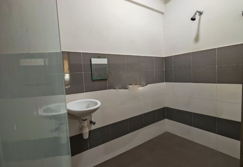 PANGSAPURI IKHLAS(TAMAN TUNKU INTAN SAFINA