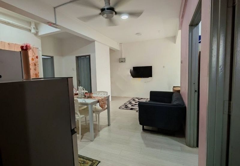 PANGSAPURI IKHLAS(TAMAN TUNKU INTAN SAFINA