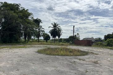 Jalan Putra Bahagia 8/2G 