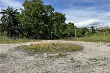 Jalan Putra Bahagia 8/2G 