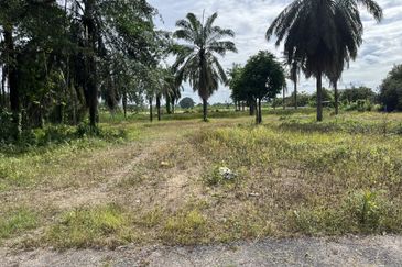 Jalan Putra Bahagia 8/2G 