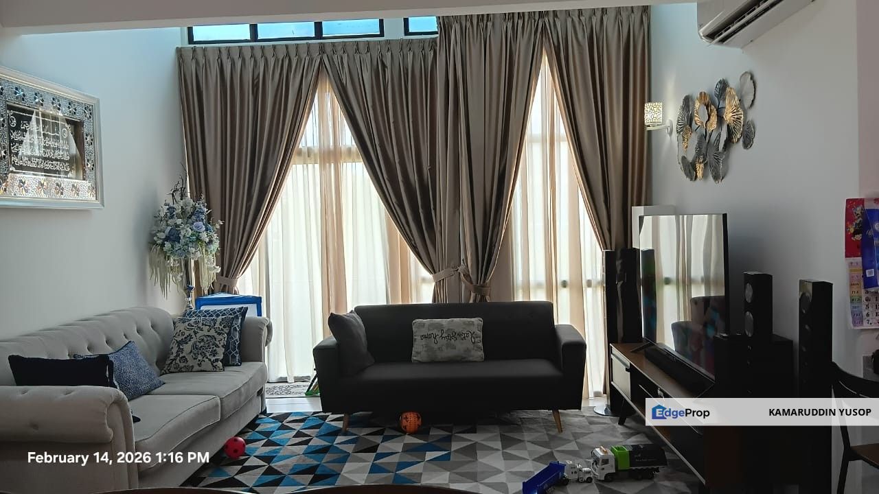 FREEHOLD TOWNHOUSE 3R3B GATED Guarded Cempakaseri 2 Kota Seriemas Golf KPJ University Nilai Sepang KLIA, Negeri Sembilan, Seremban