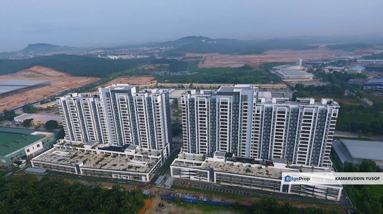 SENTROVUE SERVICE APARTMENT 3R2B FULLY FURNISHED PUNCAK ALAM Near UiTM / Econsave, Selangor, Bandar Puncak Alam