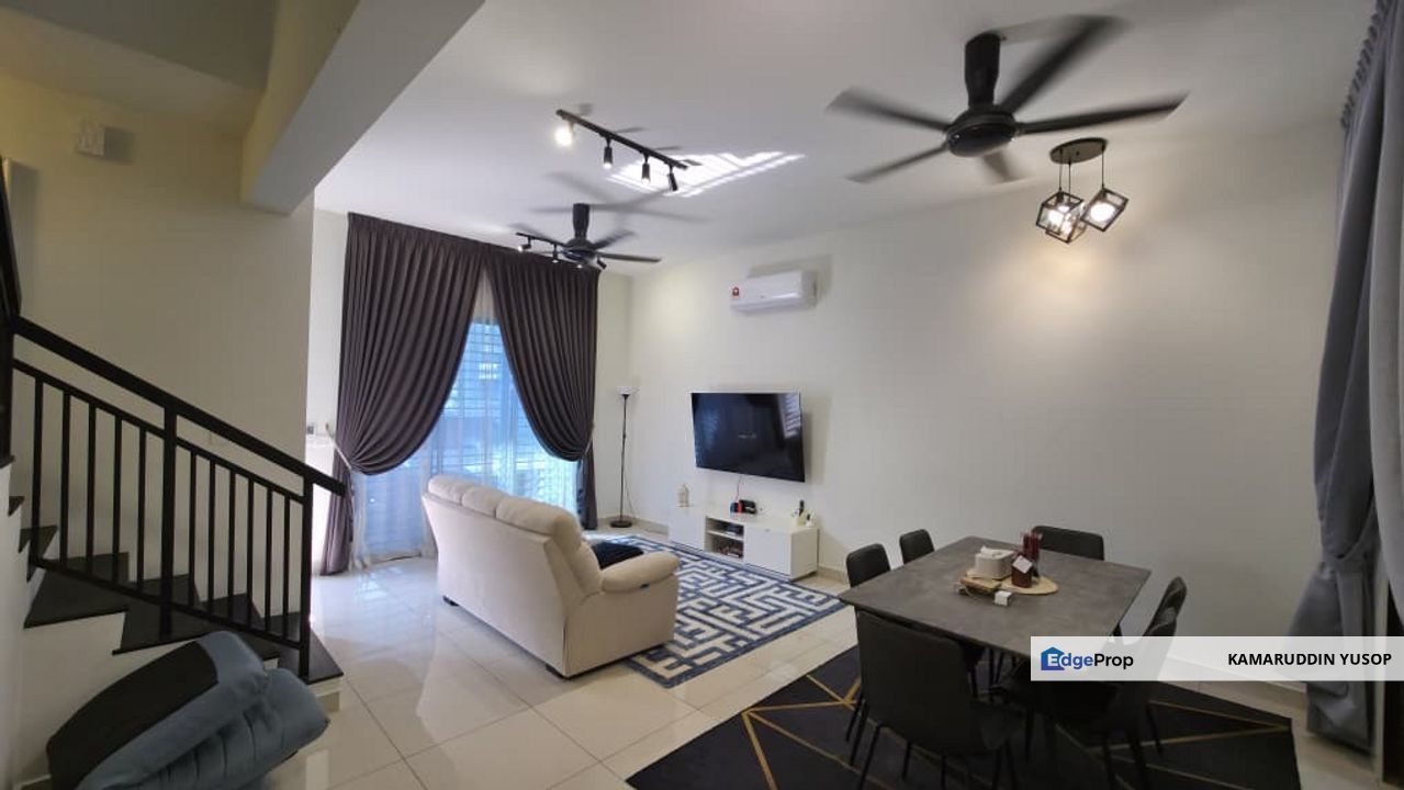 FREEHOLD GATED & GUARDED Laman Mawar Terrace House KOTA SERIEMAS Golf Club NILAI KPJ Univ KLIA Sepang, Negeri Sembilan, Seremban