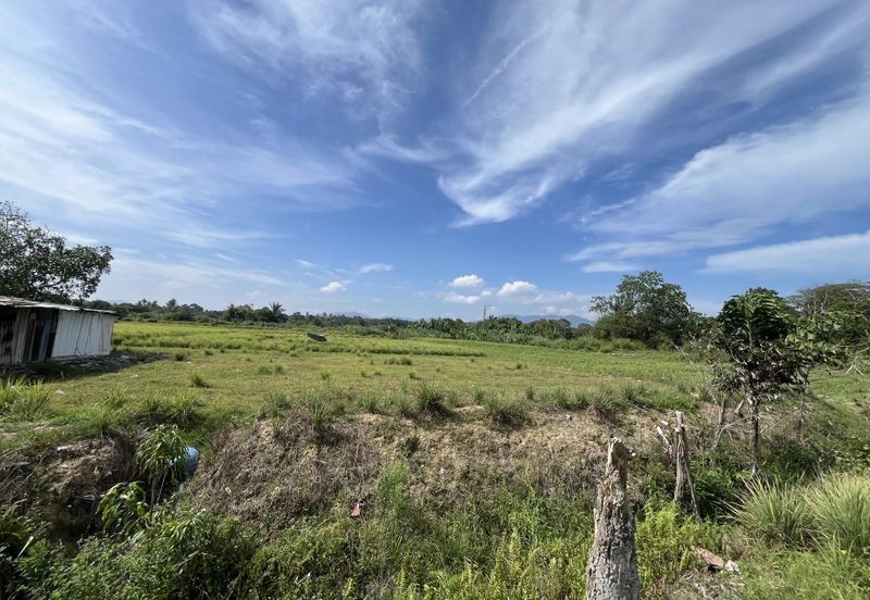Tanah Pertanian Beranang Tengah