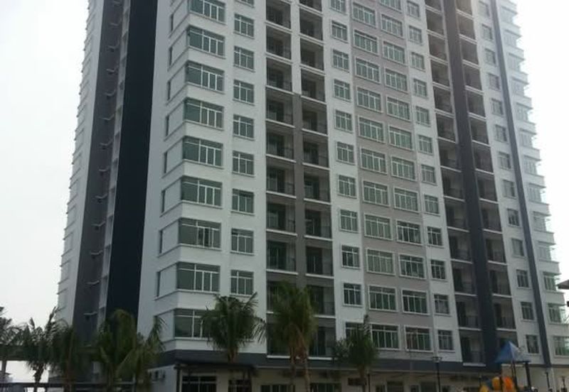 Eastbay Luxury Apartment