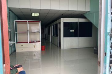 Jalan Tok Ungku, Rahang