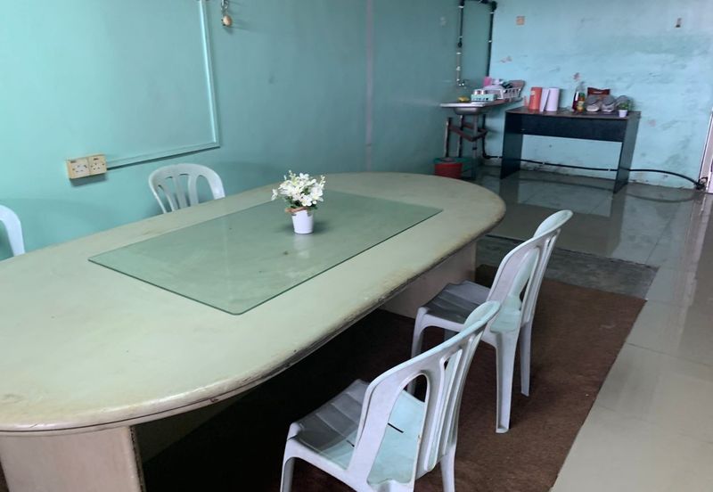 Jalan Tok Ungku, Rahang