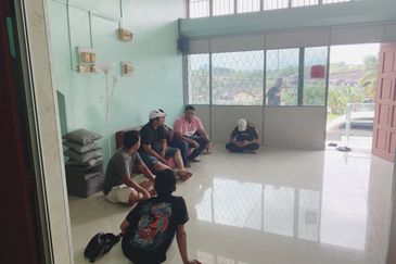 Jalan Tok Ungku, Rahang