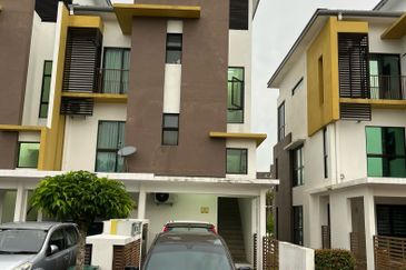 CEMPAKA SERI 2 @ KOTA SERIEMAS