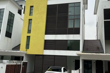 CEMPAKA SERI TOWN VILLAS @ KOTA SERIEMAS