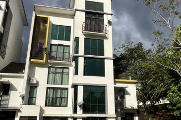 CEMPAKA SERI TOWN VILLAS @ KOTA SERIEMAS