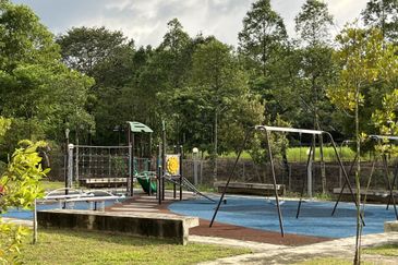 CEMPAKA SERI TOWN VILLAS @ KOTA SERIEMAS