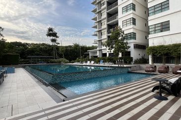 Ujana Executive Apartment