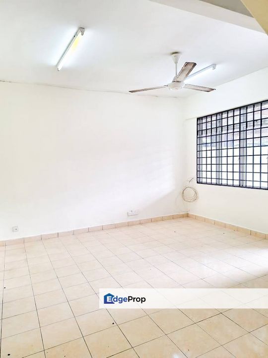 FACING OPEN ‼️ Freehold Double Storey Bandar Tasik Kesuma, Semenyih For Sale , Selangor, Semenyih